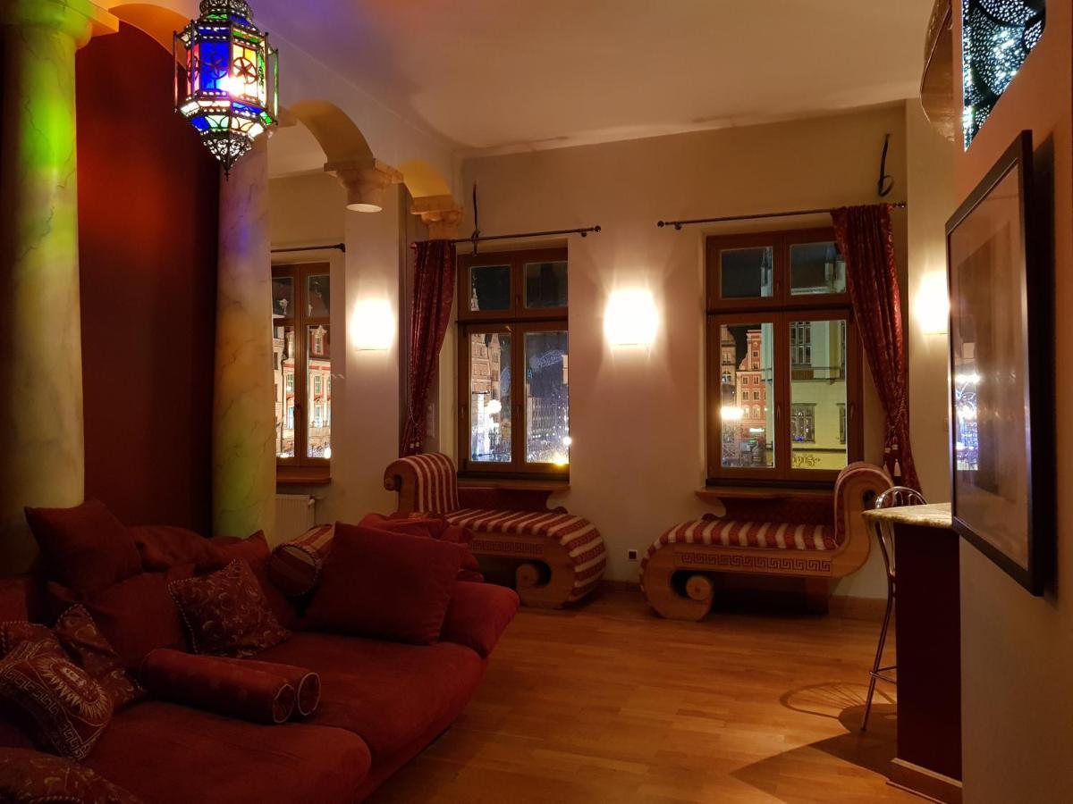 Unique Luxury Studio On Market Square Lägenhet Wrocław Exteriör bild